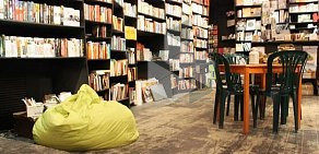 Книжный клуб-магазин Гиперион в Хохловском переулке
