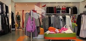 Сеть магазинов женской одежды Club Copine в ТЦ Пятая Авеню