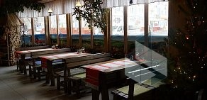 Кафе-бар Хуторок на улице Менжинского