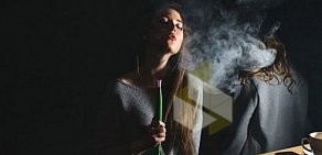 Центр паровых коктейлей Smoke and Play на Фурштатской улице