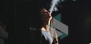 Центр паровых коктейлей Smoke and Play на Фурштатской улице