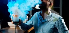 Центр паровых коктейлей Smoke and Play на Фурштатской улице