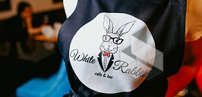 Кафе-бар White Rabbit на проспекте Ленина
