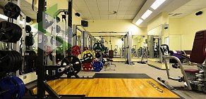 Фитнес-клуб East West Fitness & Pilates Studio на улице Усачёва