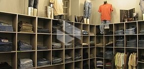 Магазин джинсовой одежды FASHION POINT в ТЦ Савеловский
