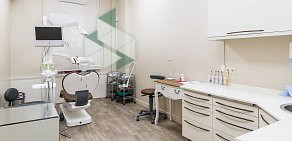 Центр эстетической стоматологии и имплантологии Инновация на метро Чистые пруды