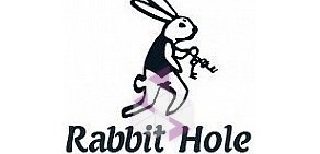 Компания по организации квестов в помещении Rabbit Hole