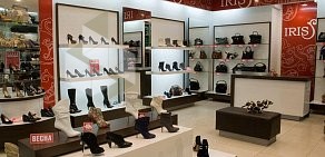Магазин обуви Iris в ТЦ Платформа на проспекте Науки