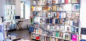 Книжный магазин Pioner Bookstore