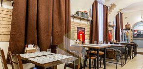 Кафе-бар Home на Красноказарменной улице