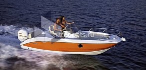 Компания по продаже моторных катеров Ultraboats