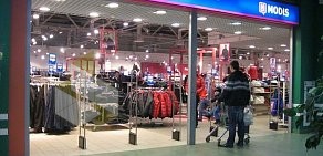 Магазин одежды МODIS в ТЦ Фиолент на Ленинском проспекте