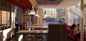 Ресторан быстрого питания KFC на метро Проспект Большевиков