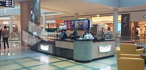 Пончиковы Krispy Kreme в ТЦ Метрополис, 1 этаж