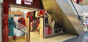 Магазин верхней женской одежды Modern Shape в ТЦ Заневский каскад 2