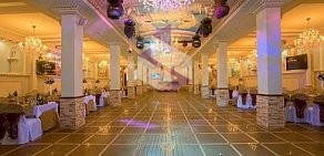 Ресторанный комплекс White Hall в отеле Уют