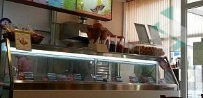 Киоск по продаже мороженого Баскин Роббинс на Можайском шоссе