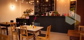 Sisters Coffee & Bakery на набережной Обводного канала, 108