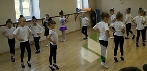 Образцовый хореографический ансамбль Грация на улице 10 лет Октября