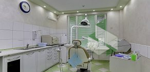 Стоматологическая клиника ЗубСервис на метро Улица Академика Янгеля 