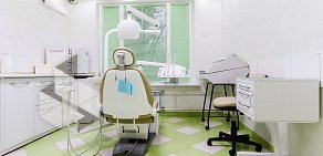 Стоматологическая клиника ЗубСервис на метро Улица Академика Янгеля 
