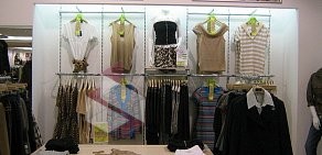 Магазин одежды и головных уборов Снежная королева в ТЦ Континент на Байконурской улице