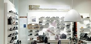 Салон фирменной обуви Ecco в ТЦ Ройял Парк