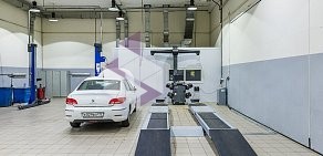 Автоцентр Peugeot FAVORIT MOTORS в 1-м Дорожном проезде