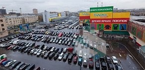 Торговый комплекс Дубровка на метро Дубровка