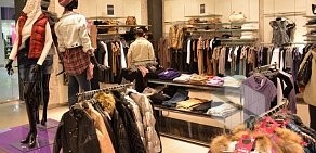 Магазин модной одежды Incity в ТЦ Максимир