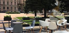 Итальянский ресторан Azzurro Cafe на Большом проспекте ПС