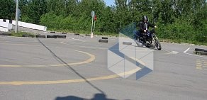 Сеть авто и мотошкол МотоДрайв на метро Площадь Мужества