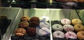 Кофейня Starbucks на улице Льва Толстого