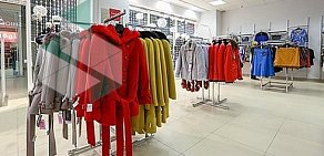 Сеть магазинов одежды Fashion House в ТЦ Орджоникидзе 11