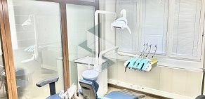 Стоматологический центр Км-КлиникС на улице Ивана Бабушкина, 4 к 1