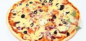 Сеть магазинов разливного пива и итальянской пиццы на вынос Pizzashop на улице Урицкого