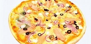 Сеть магазинов разливного пива и итальянской пиццы на вынос Pizzashop на улице Урицкого