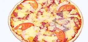 Сеть магазинов разливного пива и итальянской пиццы на вынос Pizzashop на Демократической улице