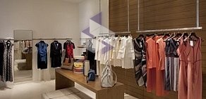 Магазин женской одежды Max Mara на Якиманке