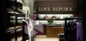 Магазин женской одежды LOVE REPUBLIC в ТЦ Галерея Аэропорт