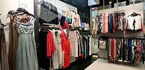 Сеть бутиков одежды Teorema Officewear в ТЦ Метрополис