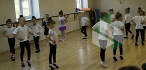Образцовый хореографический ансамбль Грация на улице 10 лет Октября
